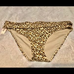 🆕 Victoria Secret Leopard print bikini bottom